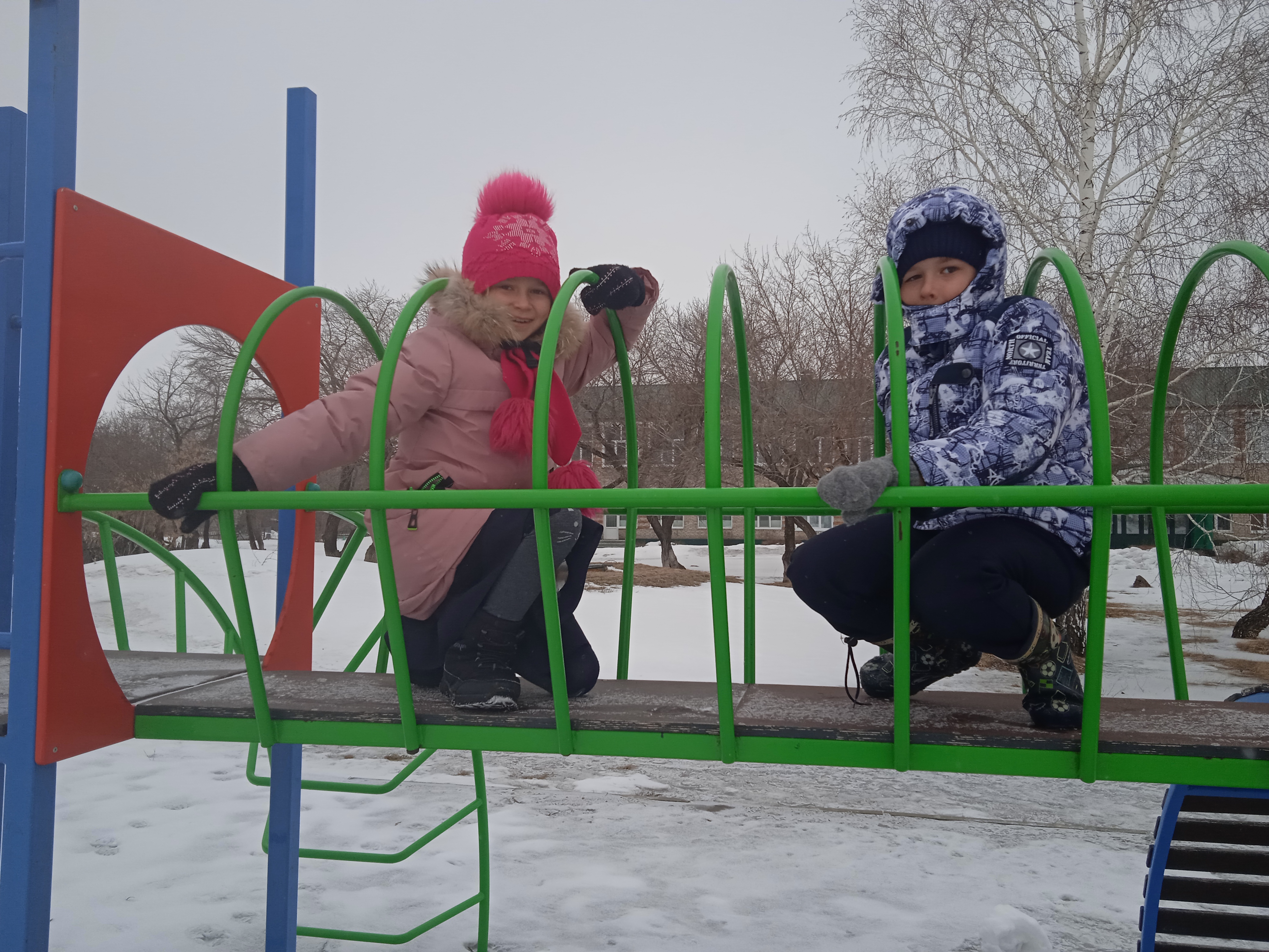 «Зимние забавы на свежем воздухе».